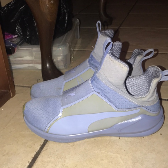 Super cute “Puma Fierce” Sneakers (in EUC)! - Picture 1 of 9
